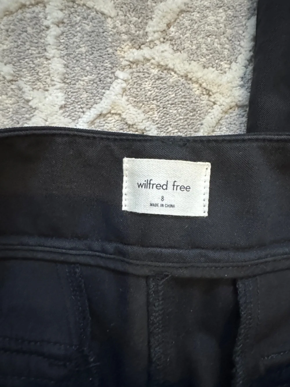 Wilfred Black Wide-Leg Cargo Pants - Picture 3 of 4